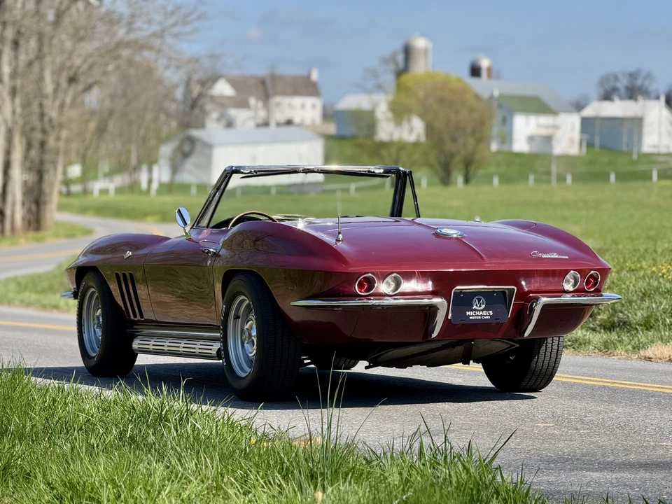 1965 Chevrolet Corvette C2 - Image 22 of 31