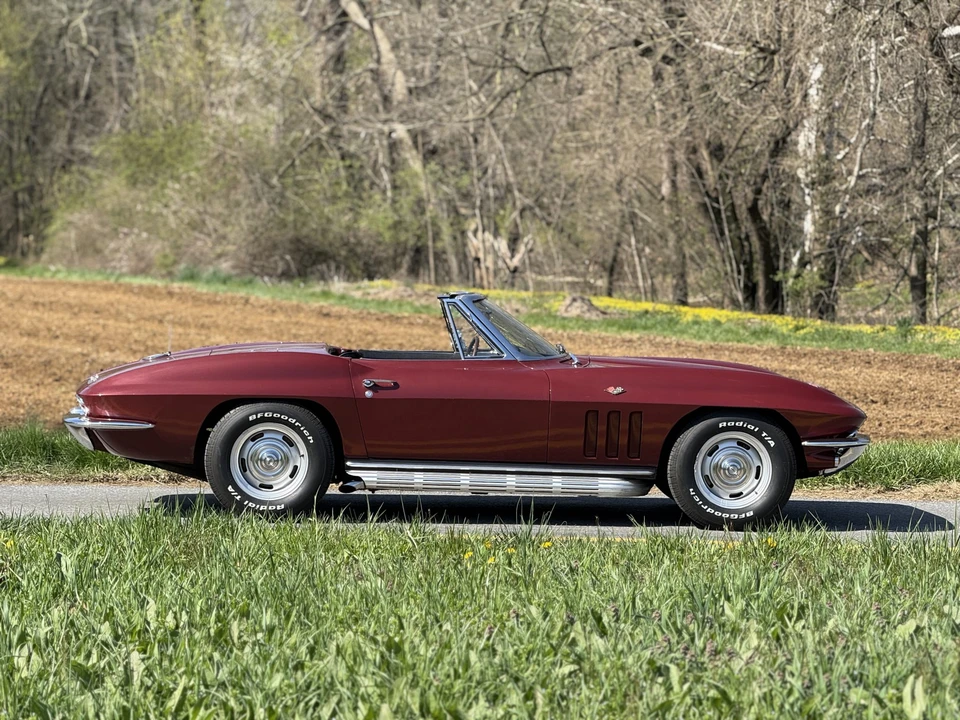 1965 Chevrolet Corvette C2 - Image 16 of 31
