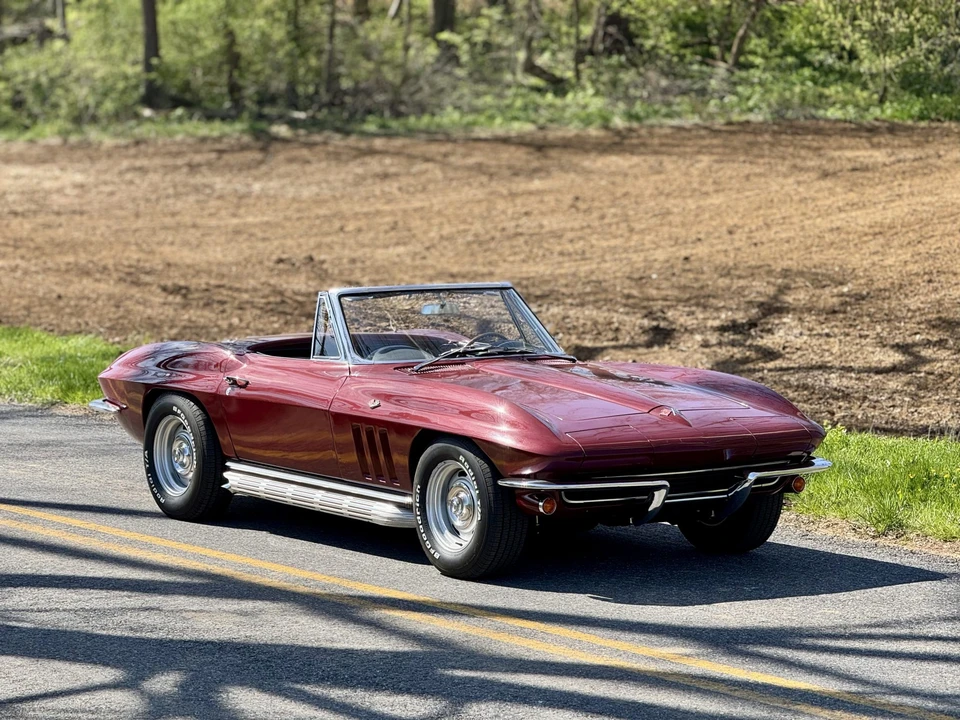 1965 Chevrolet Corvette C2 - Image 13 of 31