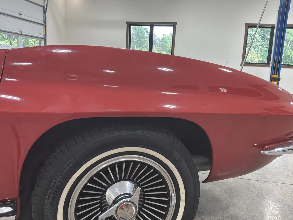 1965 Chevrolet Corvette C2 - Image 28 of 31