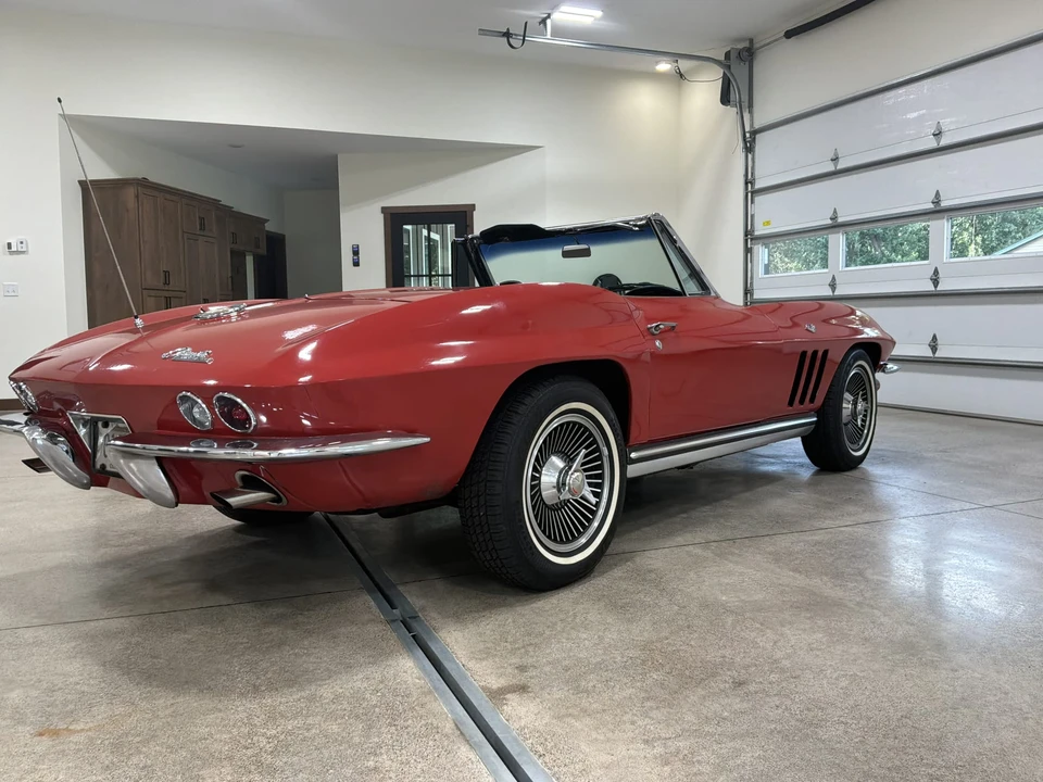 1965 Chevrolet Corvette C2 - Image 11 of 31
