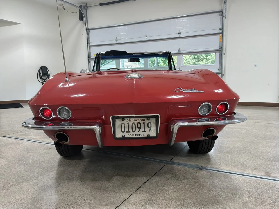 1965 Chevrolet Corvette C2 - Image 13 of 31