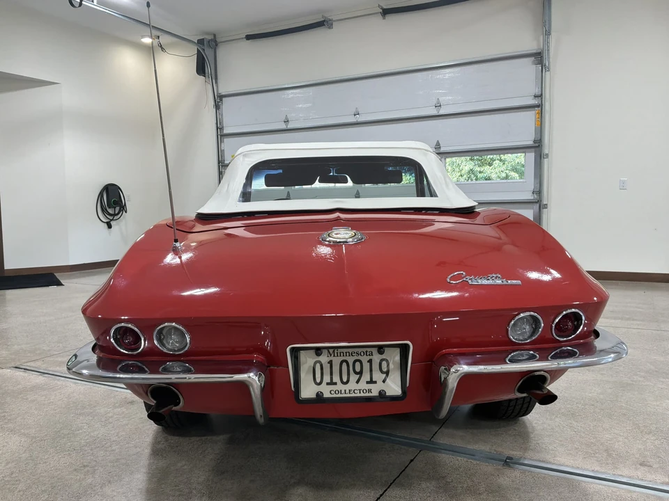 1965 Chevrolet Corvette C2 - Image 21 of 31