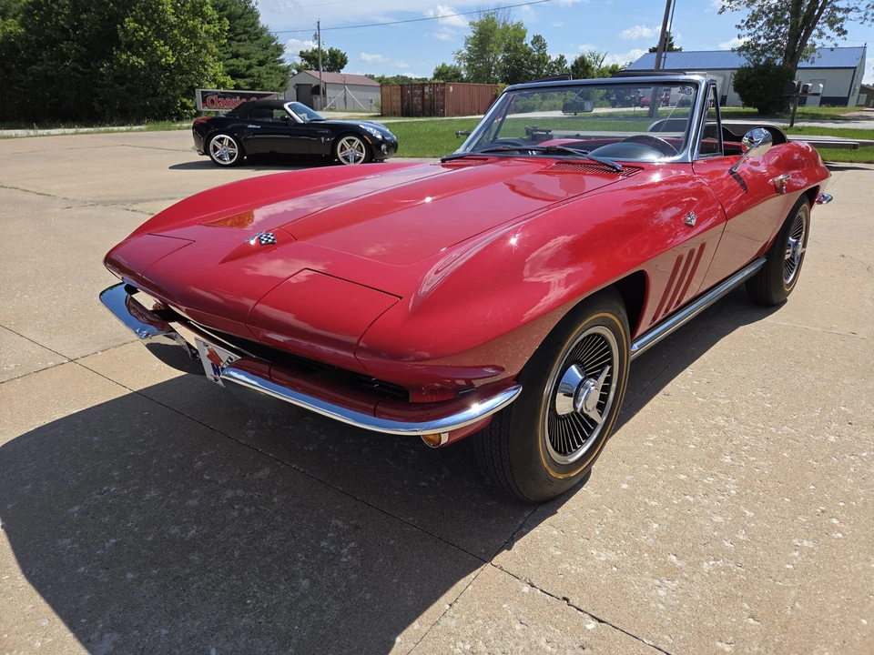 1965 Chevrolet Corvette C2 - Image 27 of 31