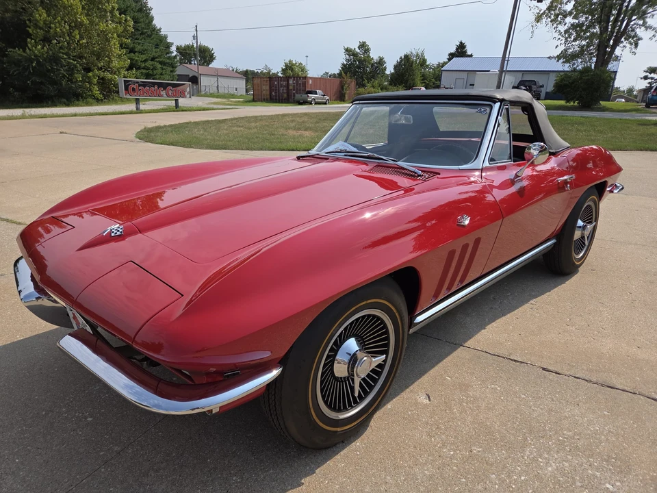1965 Chevrolet Corvette C2 - Image 2 of 31