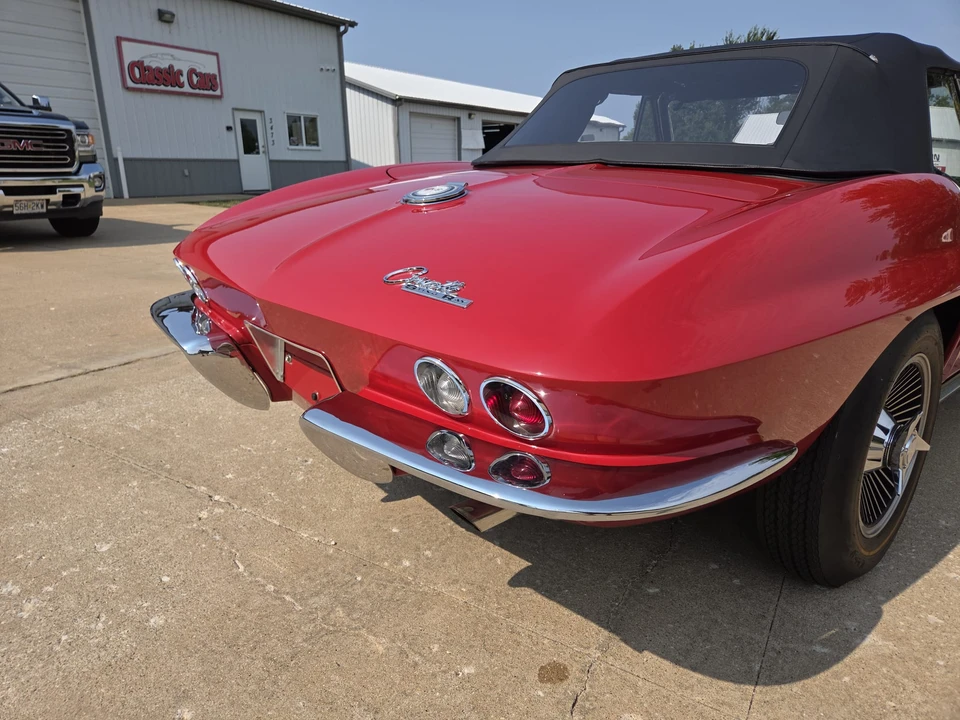 1965 Chevrolet Corvette C2 - Image 16 of 31