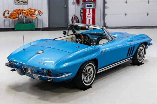 1965 Chevrolet Corvette C2 - Image 3 of 31