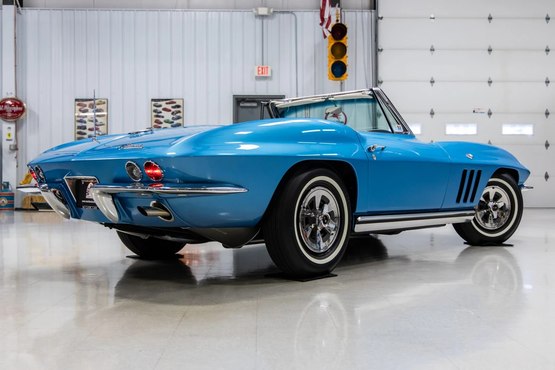 1965 Chevrolet Corvette C2 - Image 7 of 31