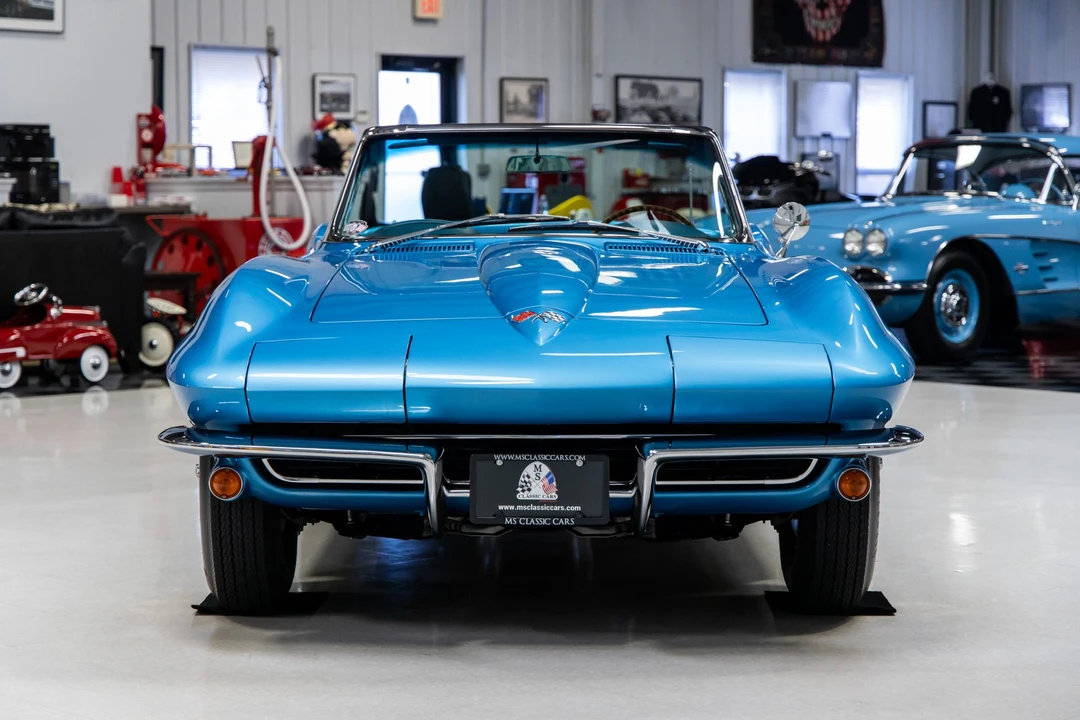 1965 Chevrolet Corvette C2 - Image 9 of 31