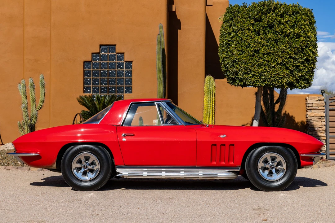 1965 Chevrolet Corvette C2 - Image 14 of 31
