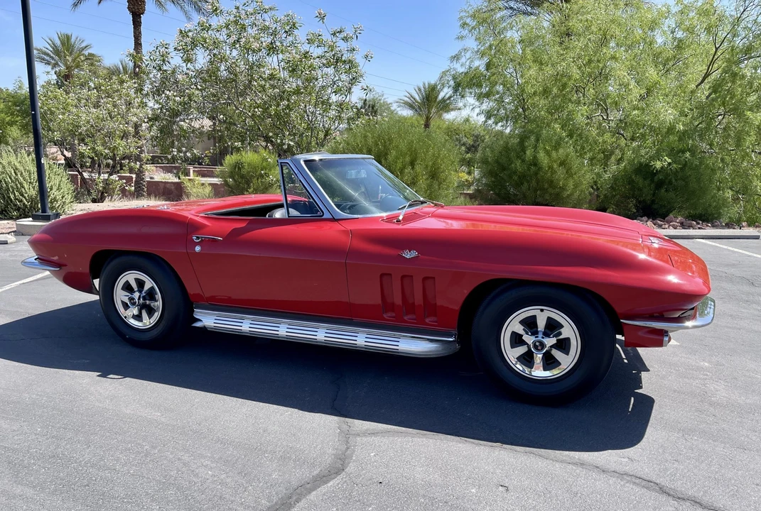 1965 Chevrolet Corvette C2 - Image 8 of 31