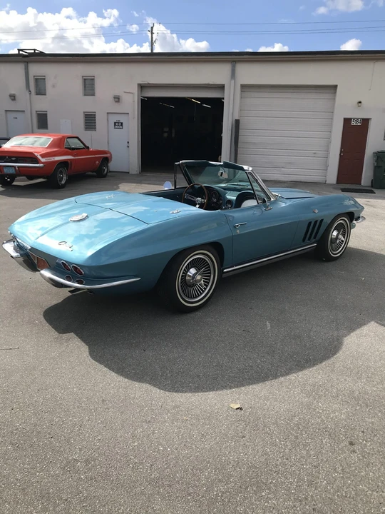 1965 Chevrolet Corvette C2 - Image 7 of 31