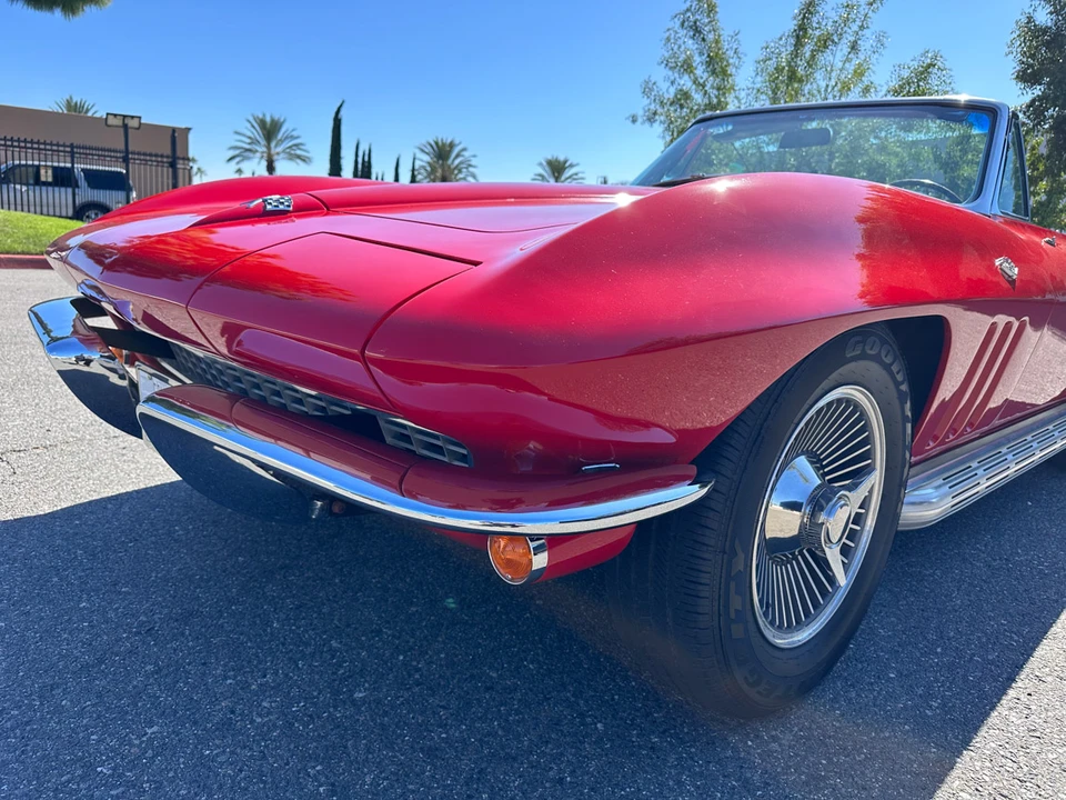 1965 Chevrolet Corvette C2 - Image 27 of 31