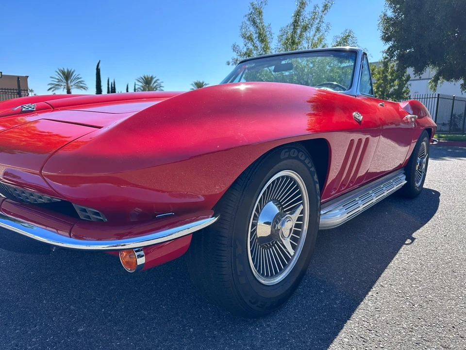 1965 Chevrolet Corvette C2 - Image 26 of 31