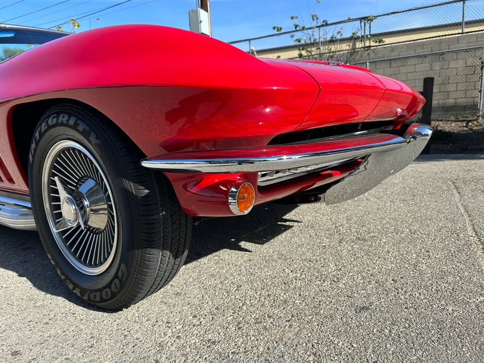 1965 Chevrolet Corvette C2 - Image 13 of 31