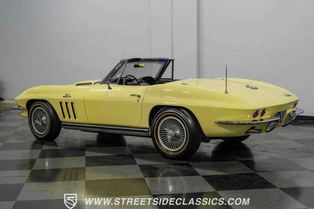 1965 Chevrolet Corvette C2 - Image 9 of 12