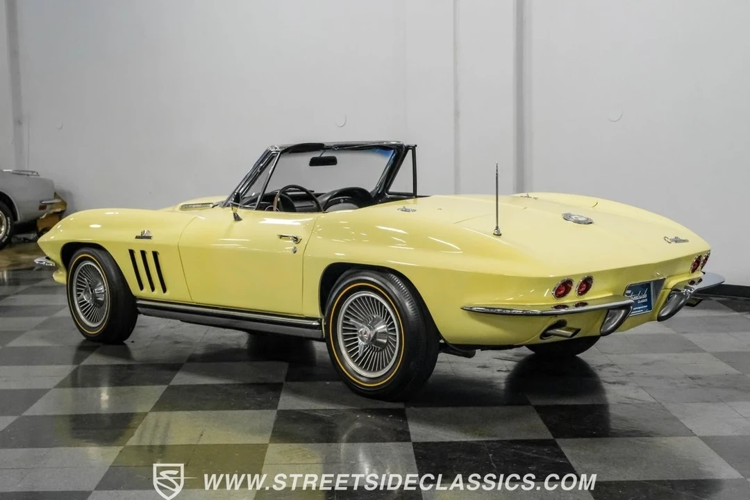 1965 Chevrolet Corvette C2 - Image 10 of 12