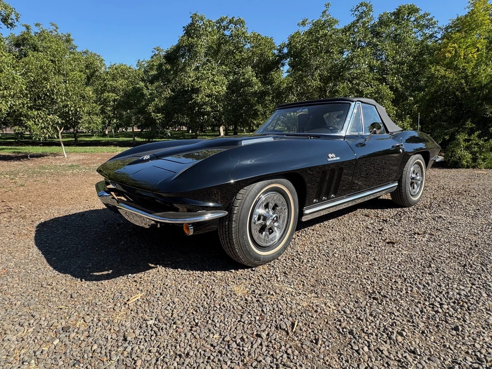 1965 Chevrolet Corvette C2 - Image 16 of 31