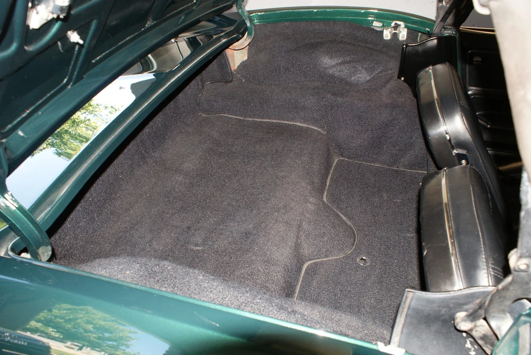 1965 Chevrolet Corvette C2 - Image 29 of 31