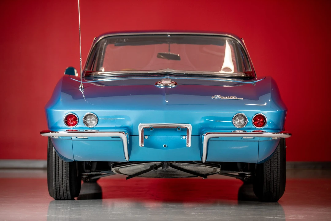 1965 Chevrolet Corvette C2 - Image 7 of 31