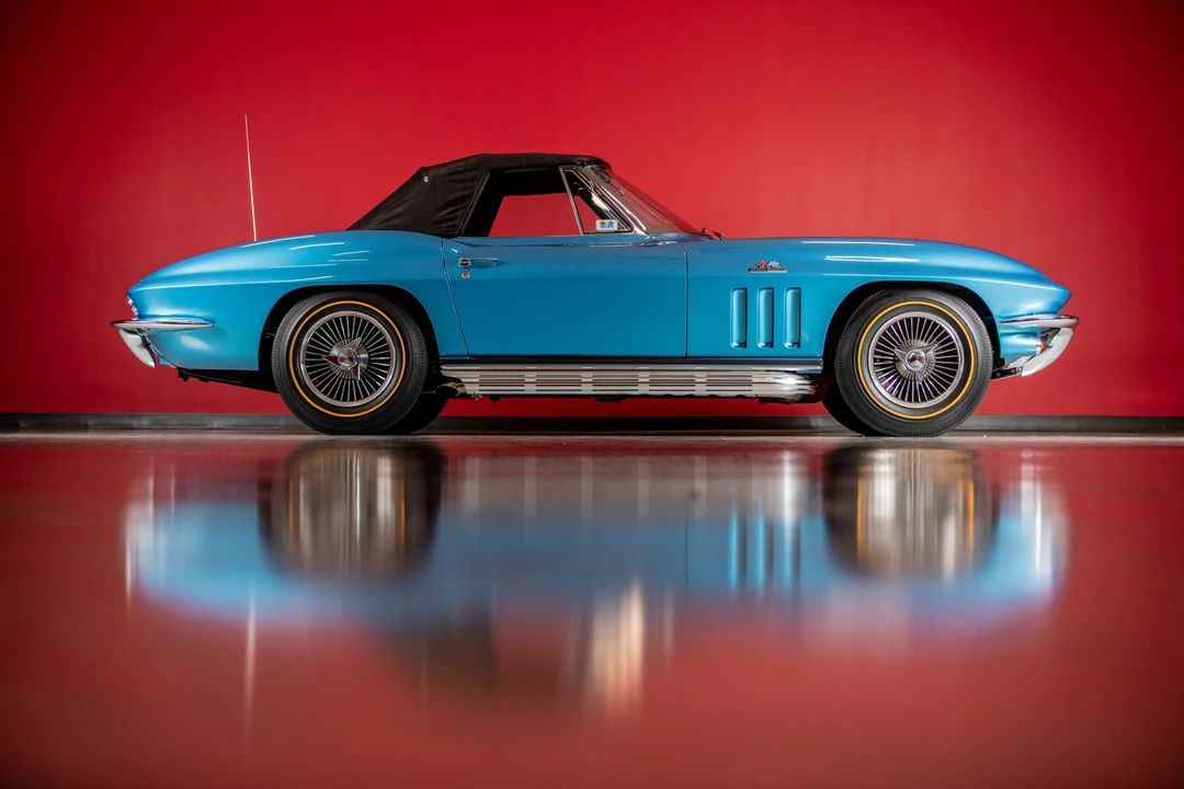 1965 Chevrolet Corvette C2 - Image 16 of 31
