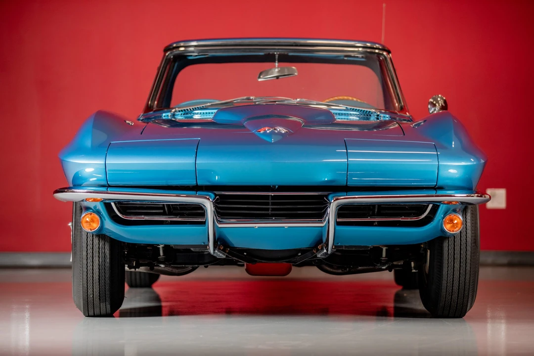 1965 Chevrolet Corvette C2 - Image 10 of 31