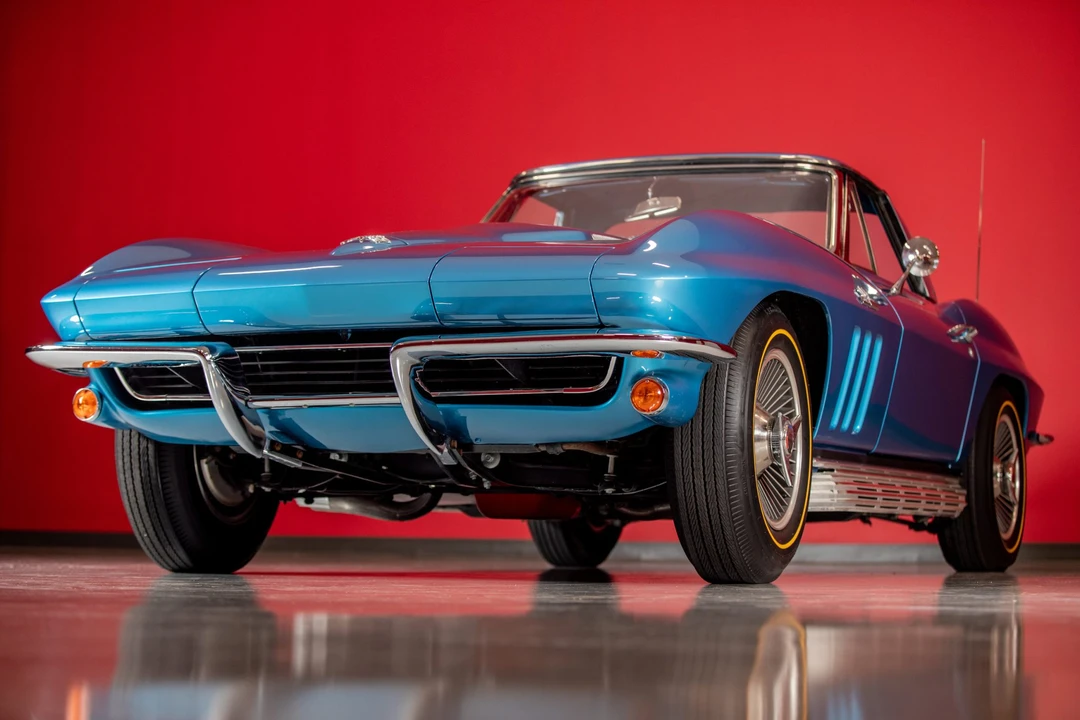 1965 Chevrolet Corvette C2 - Image 2 of 31