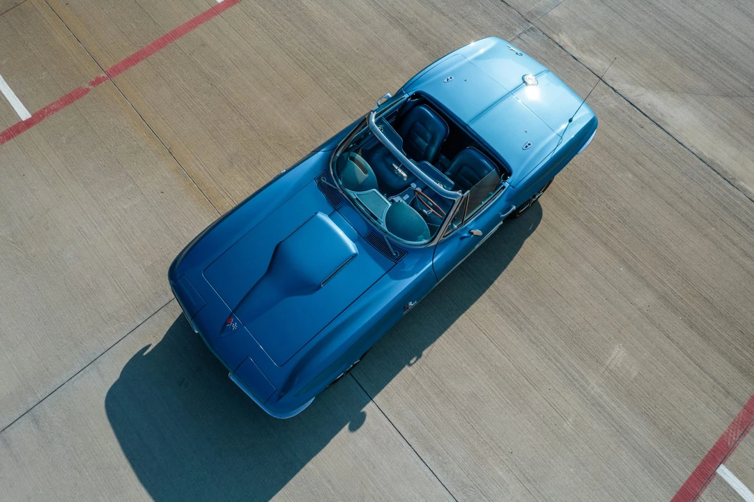 1965 Chevrolet Corvette C2 - Image 18 of 31