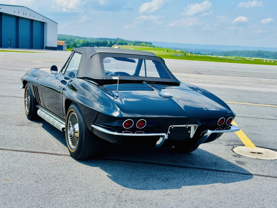 1965 Chevrolet Corvette C2 - Image 24 of 31