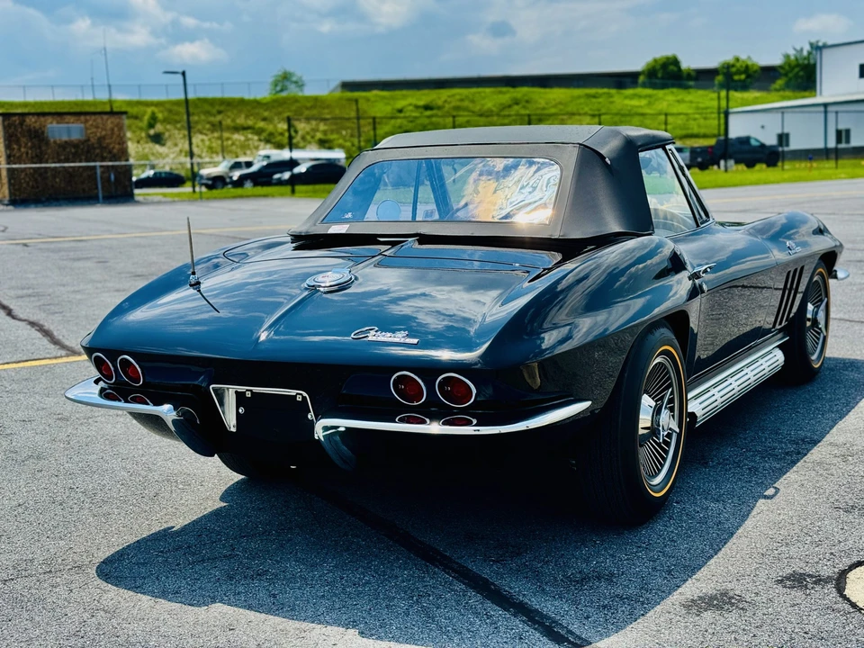 1965 Chevrolet Corvette C2 - Image 21 of 31