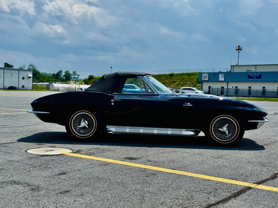 1965 Chevrolet Corvette C2 - Image 14 of 31