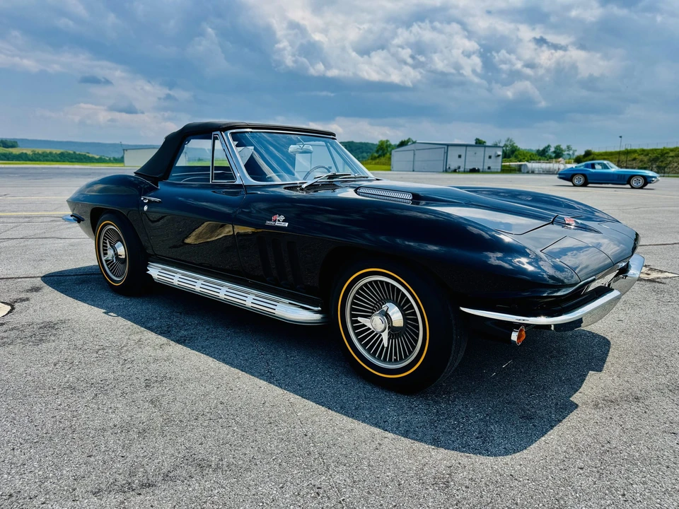 1965 Chevrolet Corvette C2 - Image 13 of 31