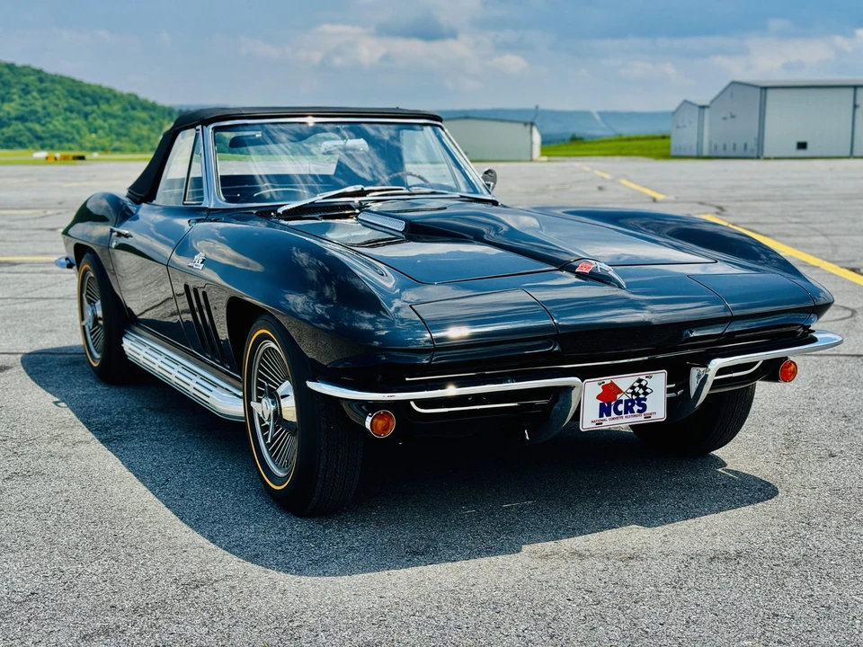 1965 Chevrolet Corvette C2 - Image 10 of 31