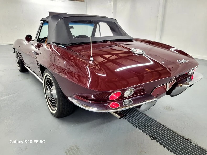 1965 Chevrolet Corvette C2 - Image 25 of 31