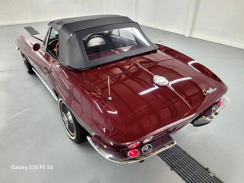 1965 Chevrolet Corvette C2 - Image 24 of 31