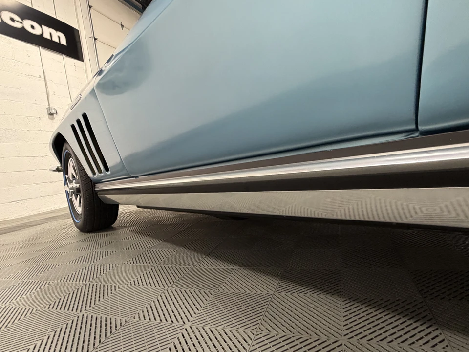 1965 Chevrolet Corvette C2 - Image 19 of 31