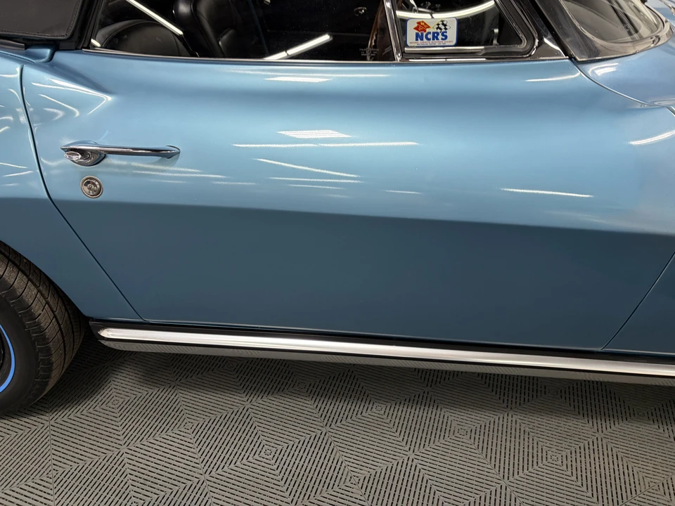 1965 Chevrolet Corvette C2 - Image 25 of 31