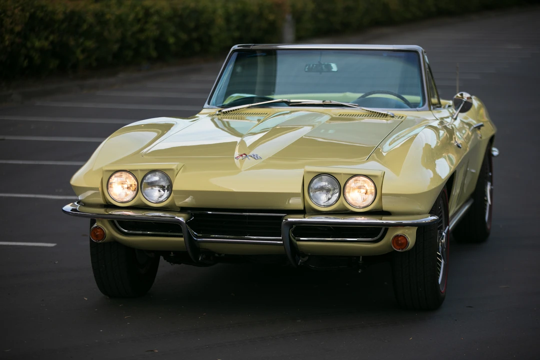 1965 Chevrolet Corvette C2 - Image 5 of 31