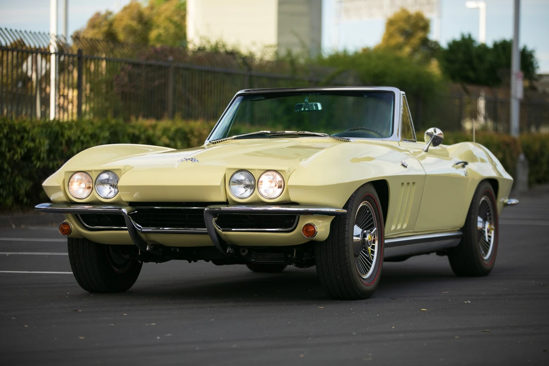 1965 Chevrolet Corvette C2 - Image 4 of 31