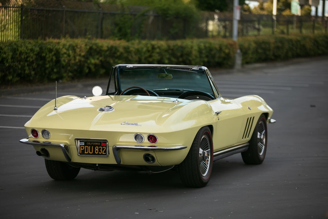1965 Chevrolet Corvette C2 - Image 16 of 31