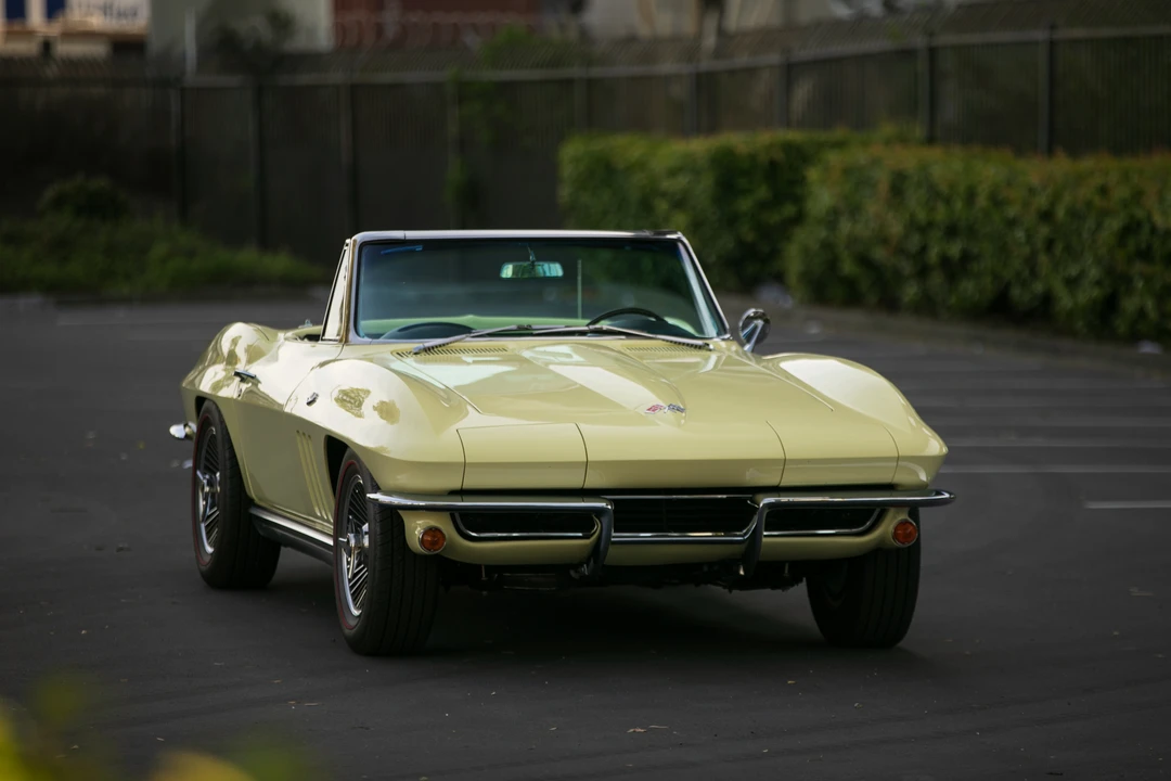 1965 Chevrolet Corvette C2 - Image 11 of 31
