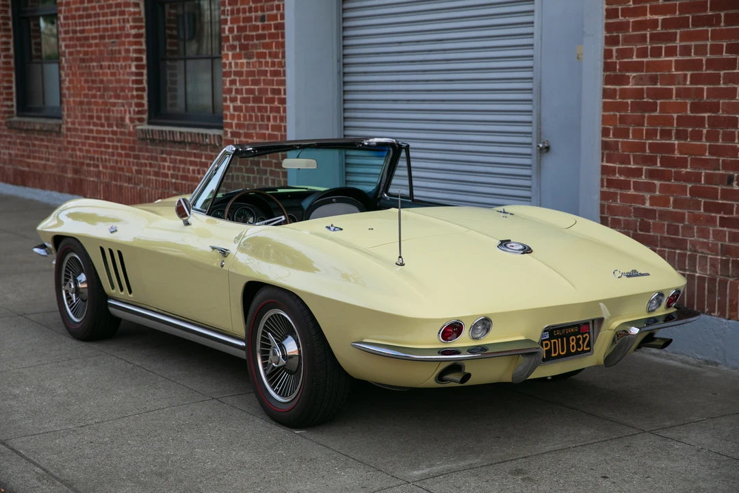 1965 Chevrolet Corvette C2 - Image 31 of 31