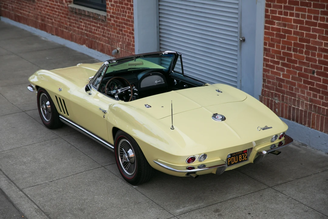 1965 Chevrolet Corvette C2 - Image 30 of 31
