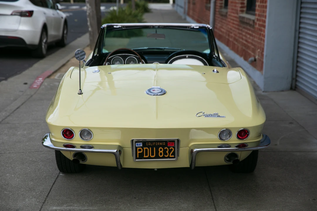 1965 Chevrolet Corvette C2 - Image 29 of 31