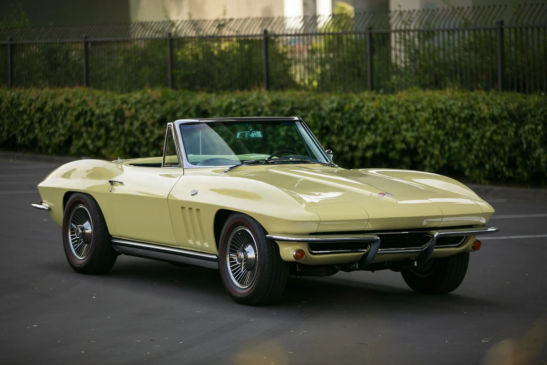 1965 Chevrolet Corvette C2 - Image 7 of 31