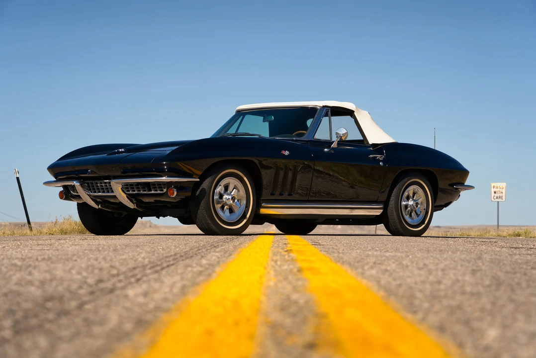 1965 Chevrolet Corvette C2 - Image 28 of 31