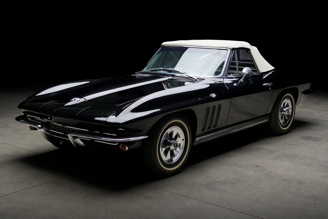 1965 Chevrolet Corvette C2 - Image 18 of 31