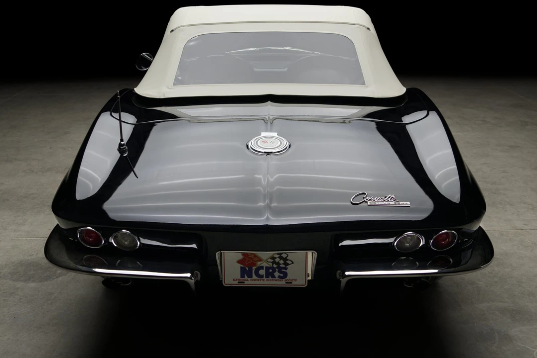 1965 Chevrolet Corvette C2 - Image 24 of 31