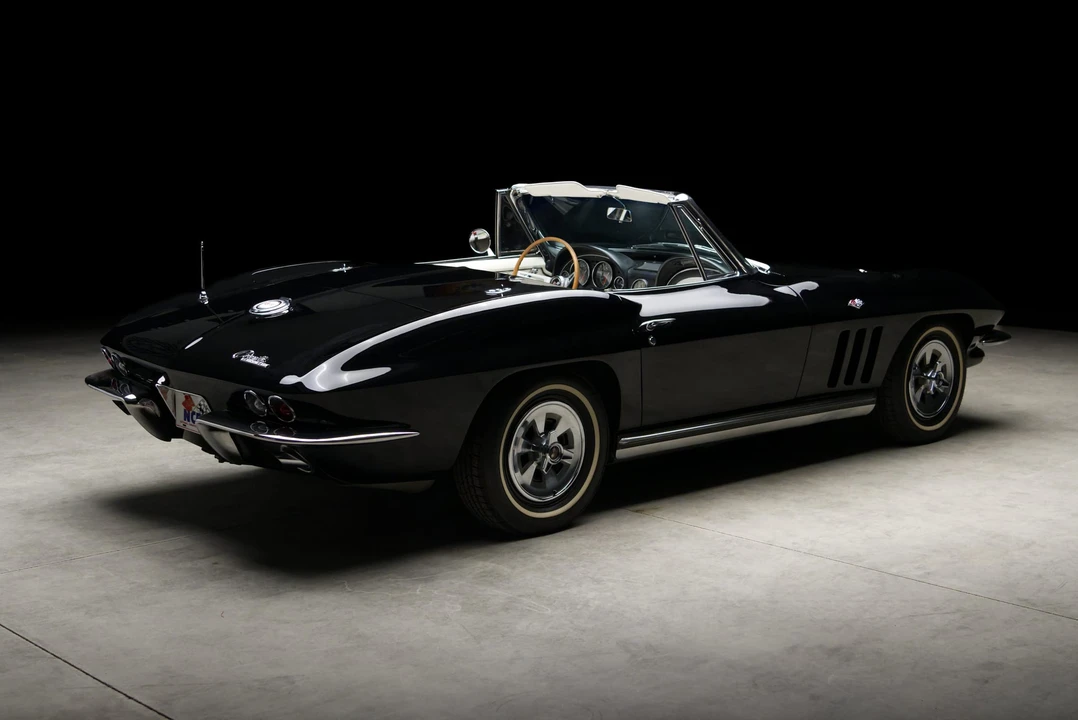 1965 Chevrolet Corvette C2 - Image 10 of 31