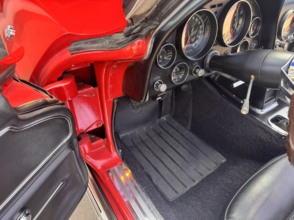 1965 Chevrolet Corvette C2 - Image 31 of 31